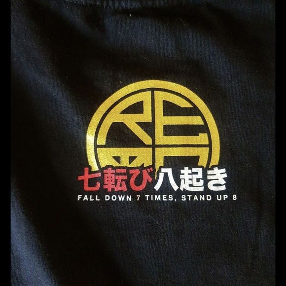 Red Label Mens T-Shirt Size Large Graphic Print Street Wear Artsy Logo Crewneck - Picture 6 of 12